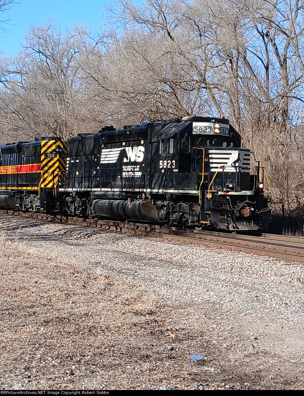 NS 5823